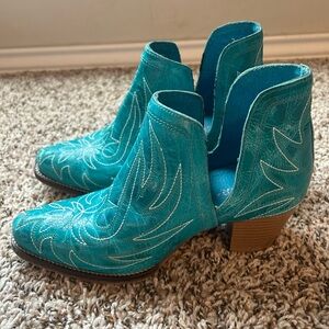 Women’s roper ankle boots